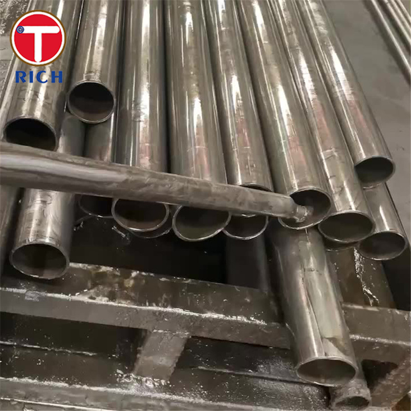 ASTM A672 A50 Ζυγισμένος σωλήνας χάλυβα Ηλεκτρικός σωλήνας χάλυβα ζυγισμένος με σύντηξη για λειτουργία υψηλής πίεσης σε μέτρια θερμοκρασία