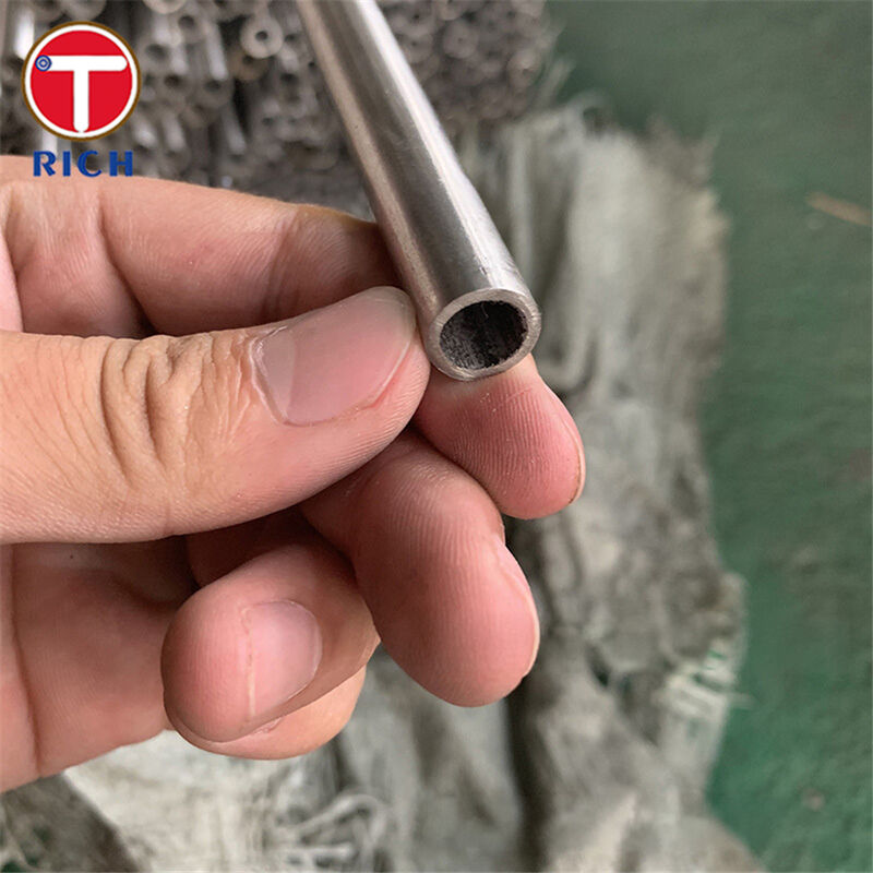Στιλβωμένη επιφάνεια ASTM A213 Standard Seamless Steel Tube με OD 3,2-127mm για λέβητα και εναλλάκτη θερμότητας